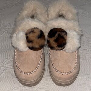 Journee Collection Cozy Tan Fur-Trimmed Women's Shoes